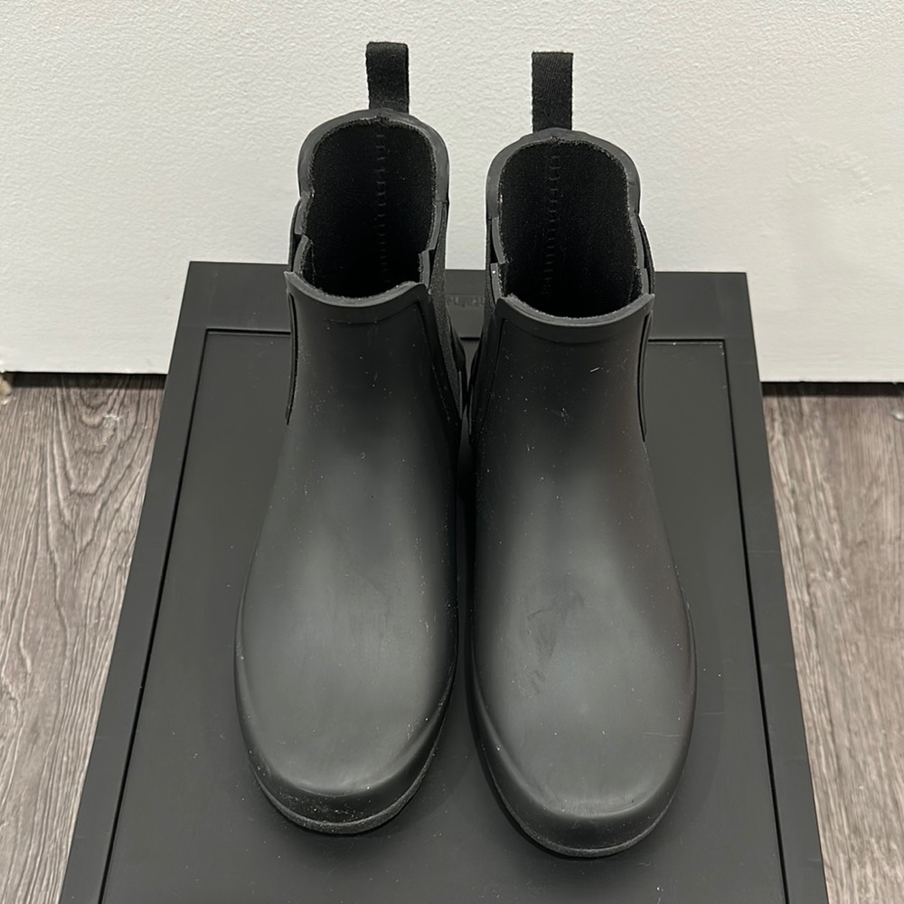 Hunter Black Rain Boots Sz 5